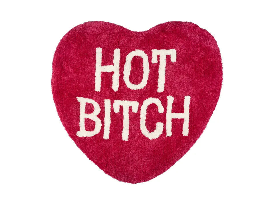 bitten-home-hot-bitch-tapis-c-ur-73x68-cm image 1