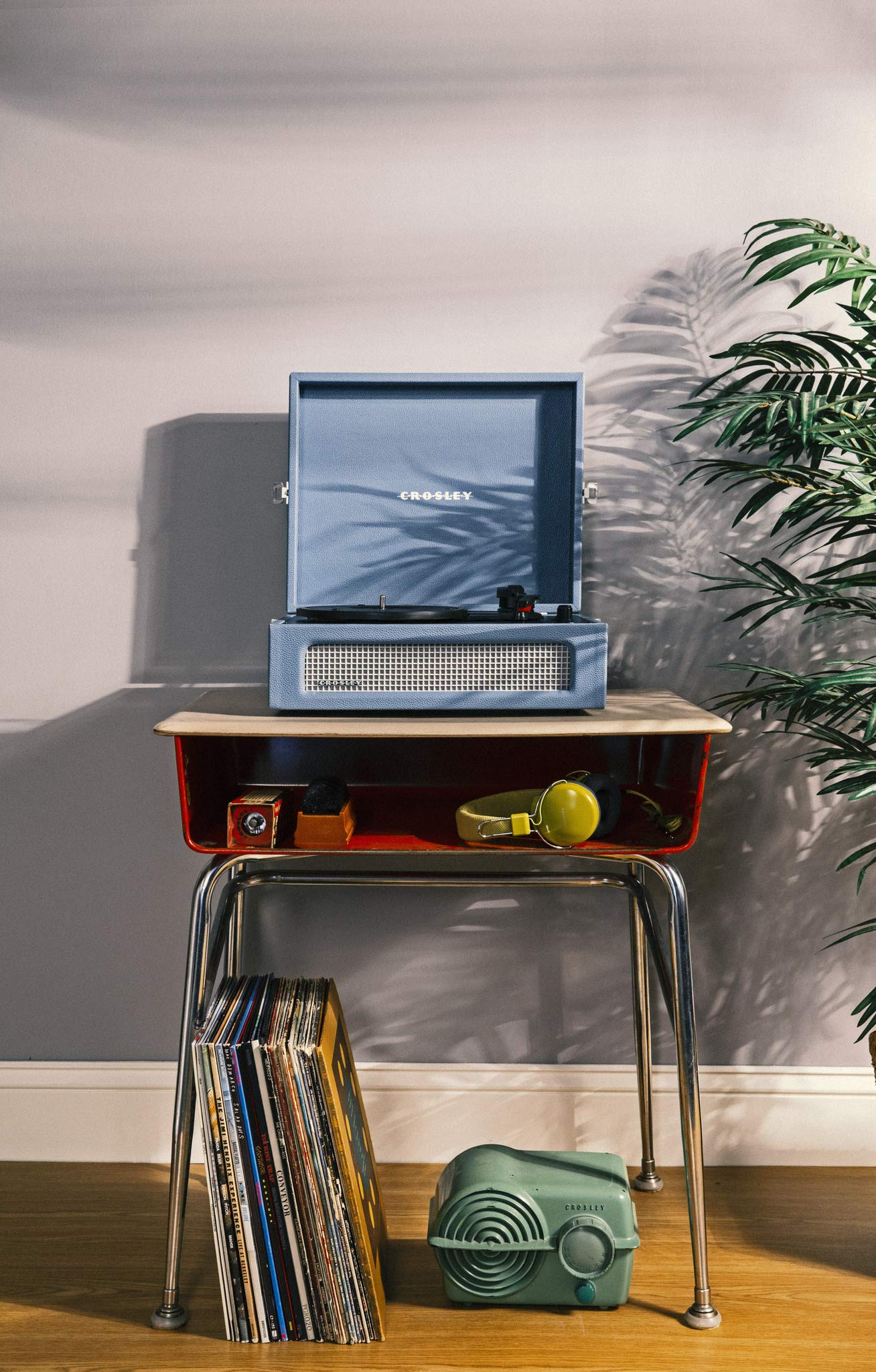 crosley-voyager-platine-vinyle-valise-bleue-bluetooth image 2
