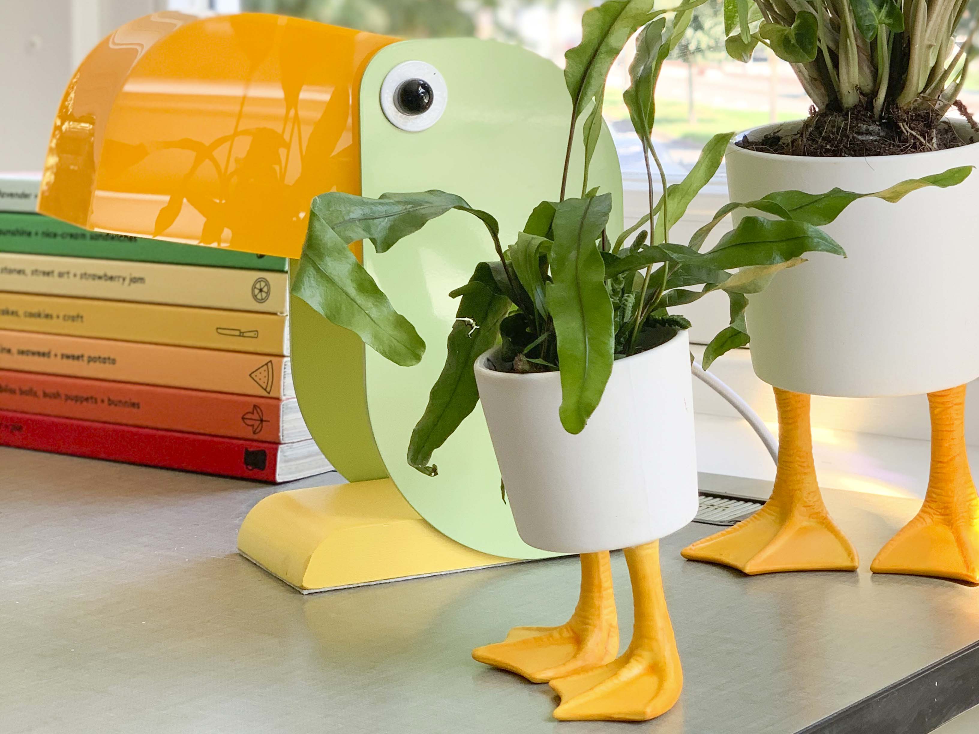 bitten-planters-duck-feet-planter-petit-pot-canard-10cm image 3