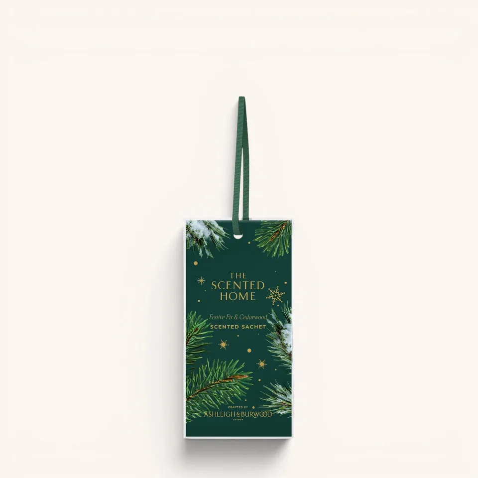 ashleigh-burwood-festive-fir-sachet-parfum-sapin-c-dre image 1