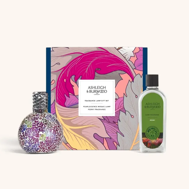ashleigh-burwood-pearlescence-peony-lampe-parfum-e-coffret-250-ml-floral image 1