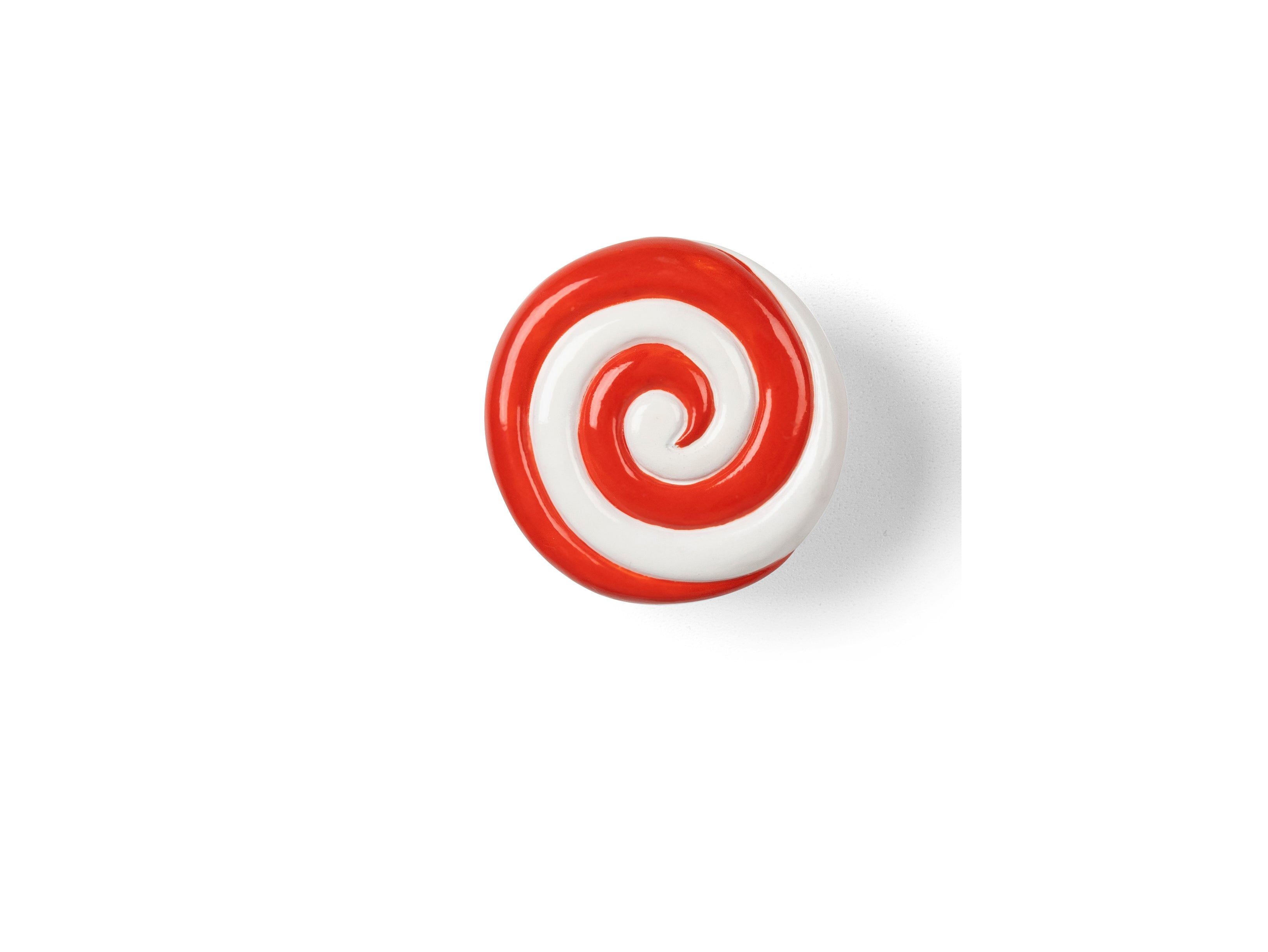 bitten-home-crochet-mural-candy-swirl-rouge-bonbon image 2