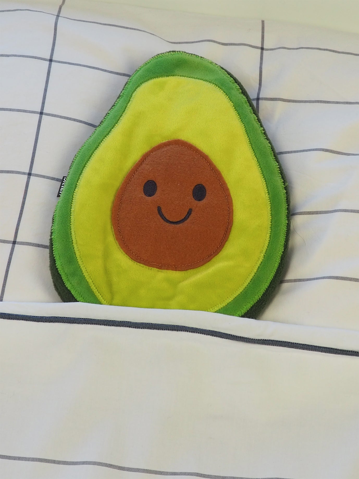 bitten-cool-avocado-bouillotte-peluche-avocat-lavande image 3