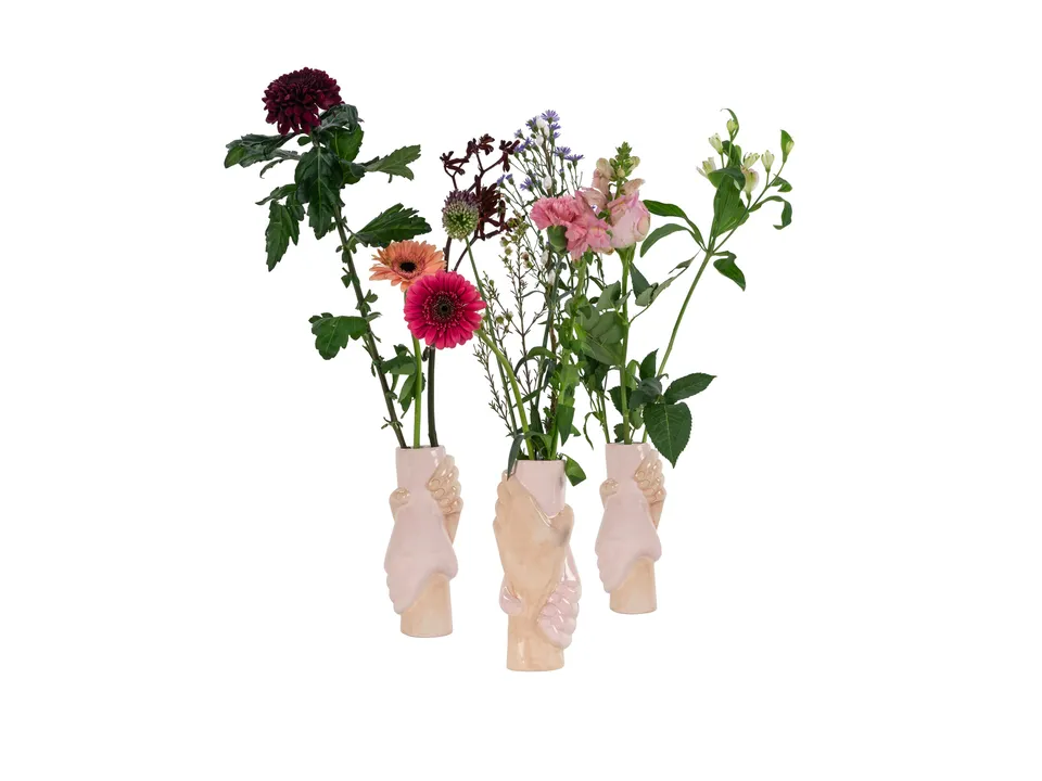bitten-friendship-vase-fleurs-mains-enlac-es image 1