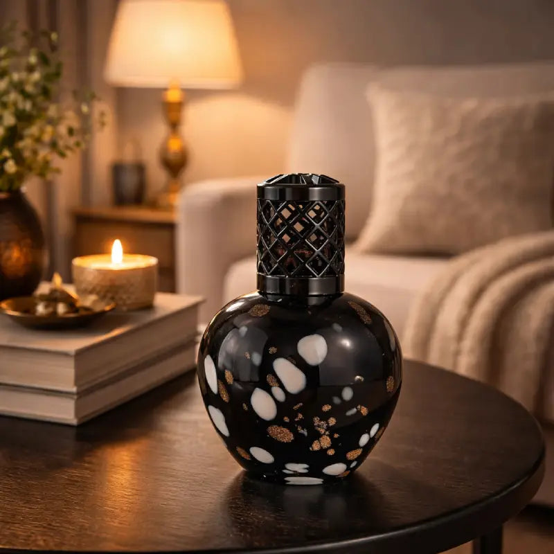 ashleigh-burwood-arabian-nights-lampe-parfum-noire image 2