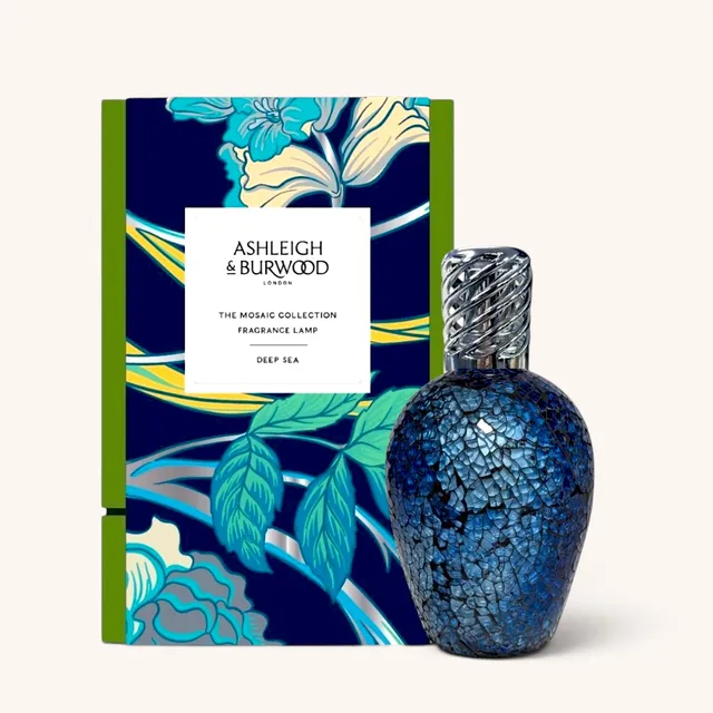 ashleigh-burwood-deep-sea-lampe-parfum-bleue image 1