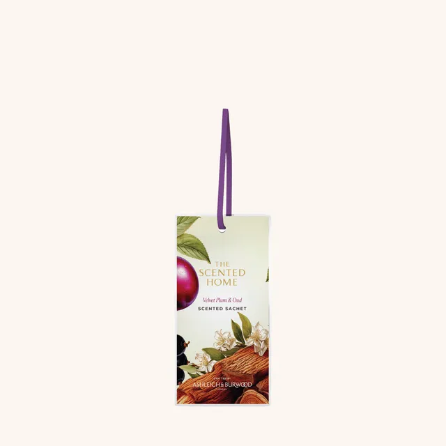 ashleigh-burwood-velvet-plum-oud-sachet-parfum-prune-oud image 1