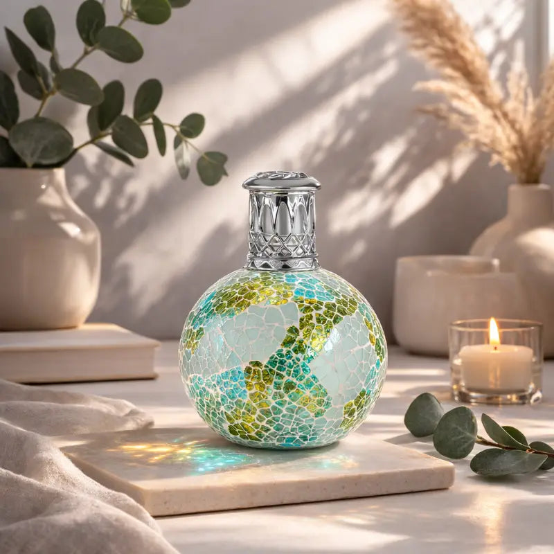 ashleigh-burwood-earth-s-aura-lampe-parfum-mosa-que-verte image 2