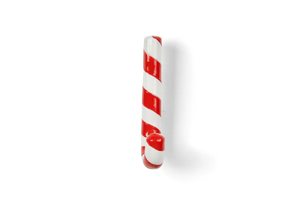 bitten-home-candy-cane-crochet-mural-rouge image 1