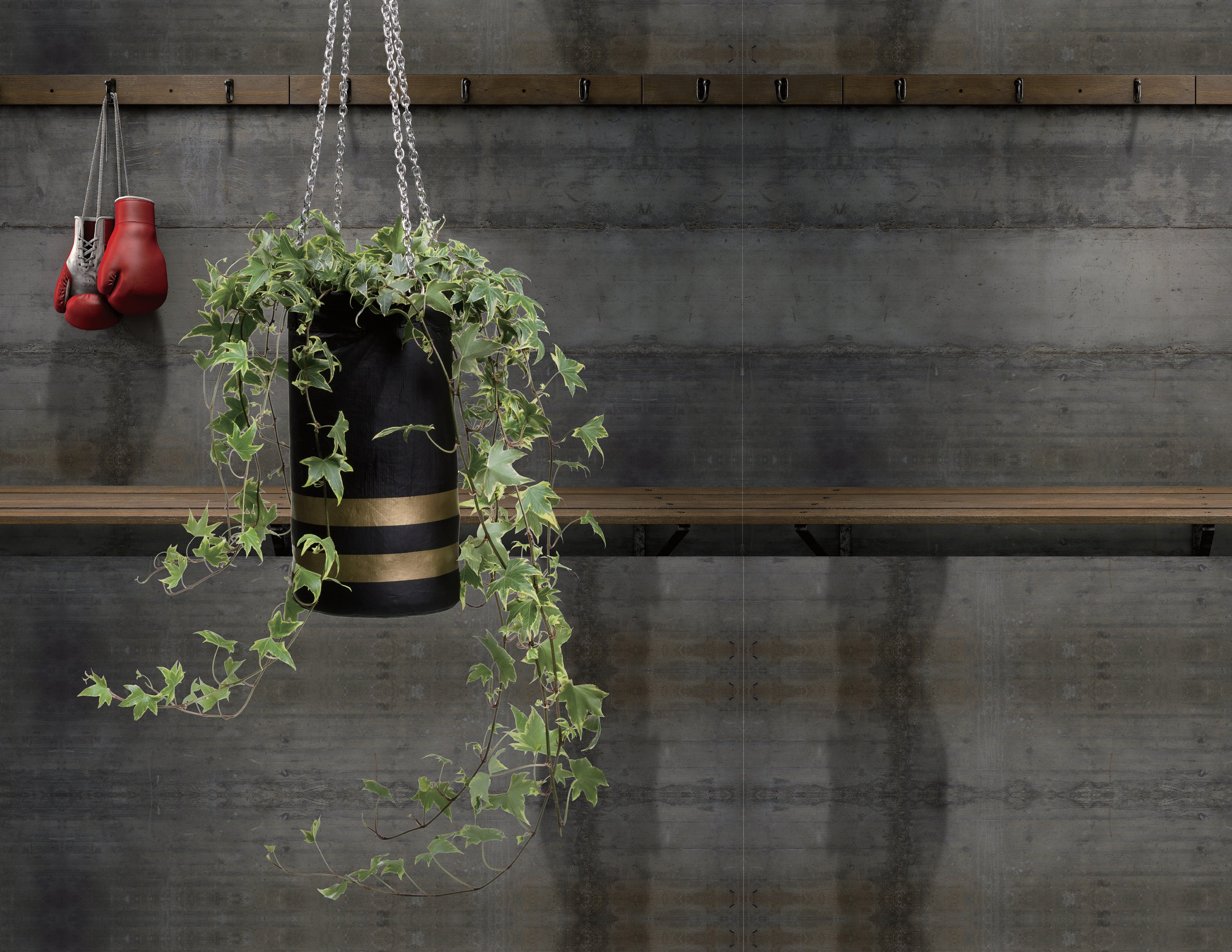 bitten-punch-bag-planter-cache-pot-sac-de-frappe image 2