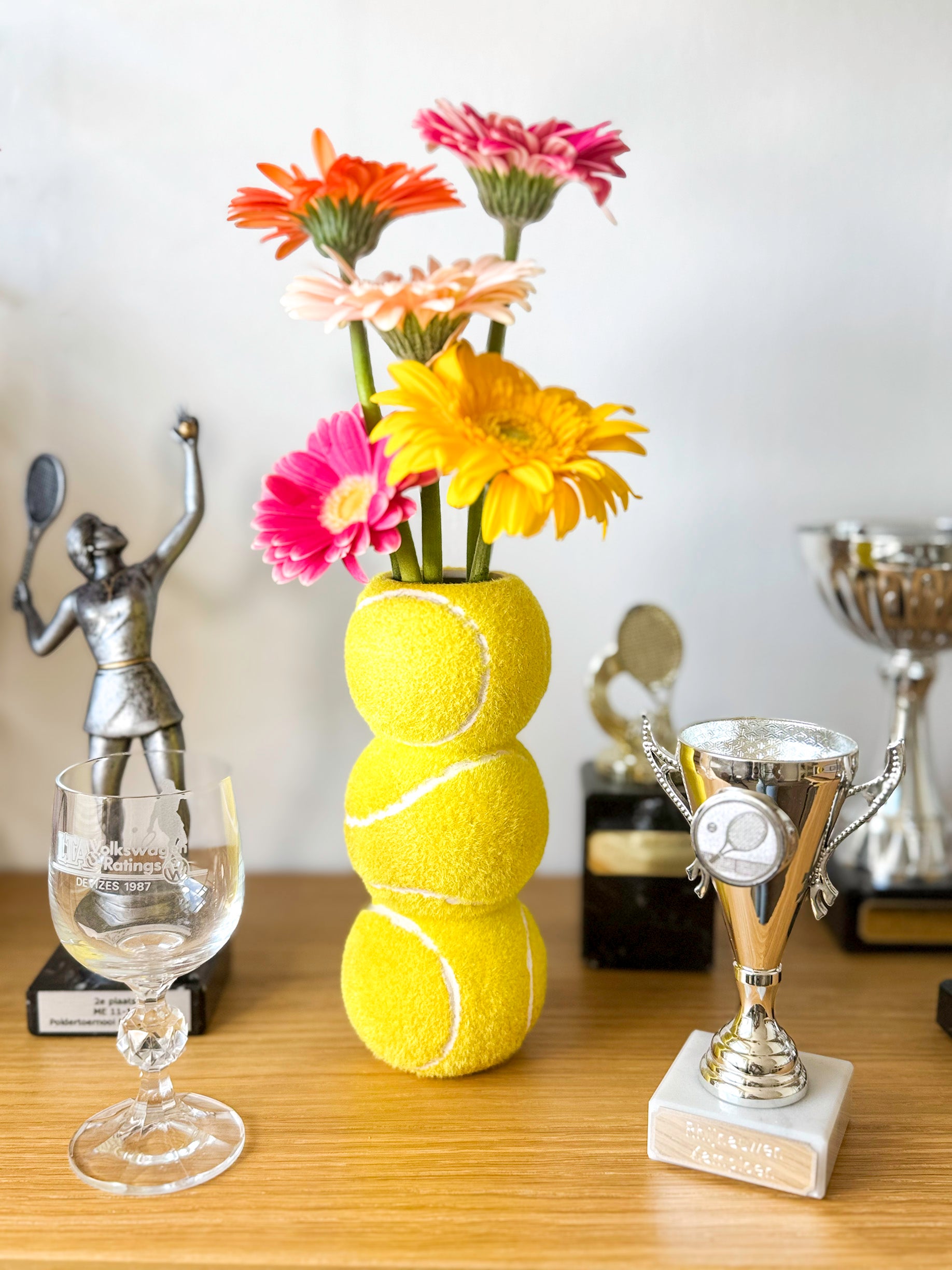 bitten-ace-tennis-ball-vase-balle-tennis-c-ramique image 2
