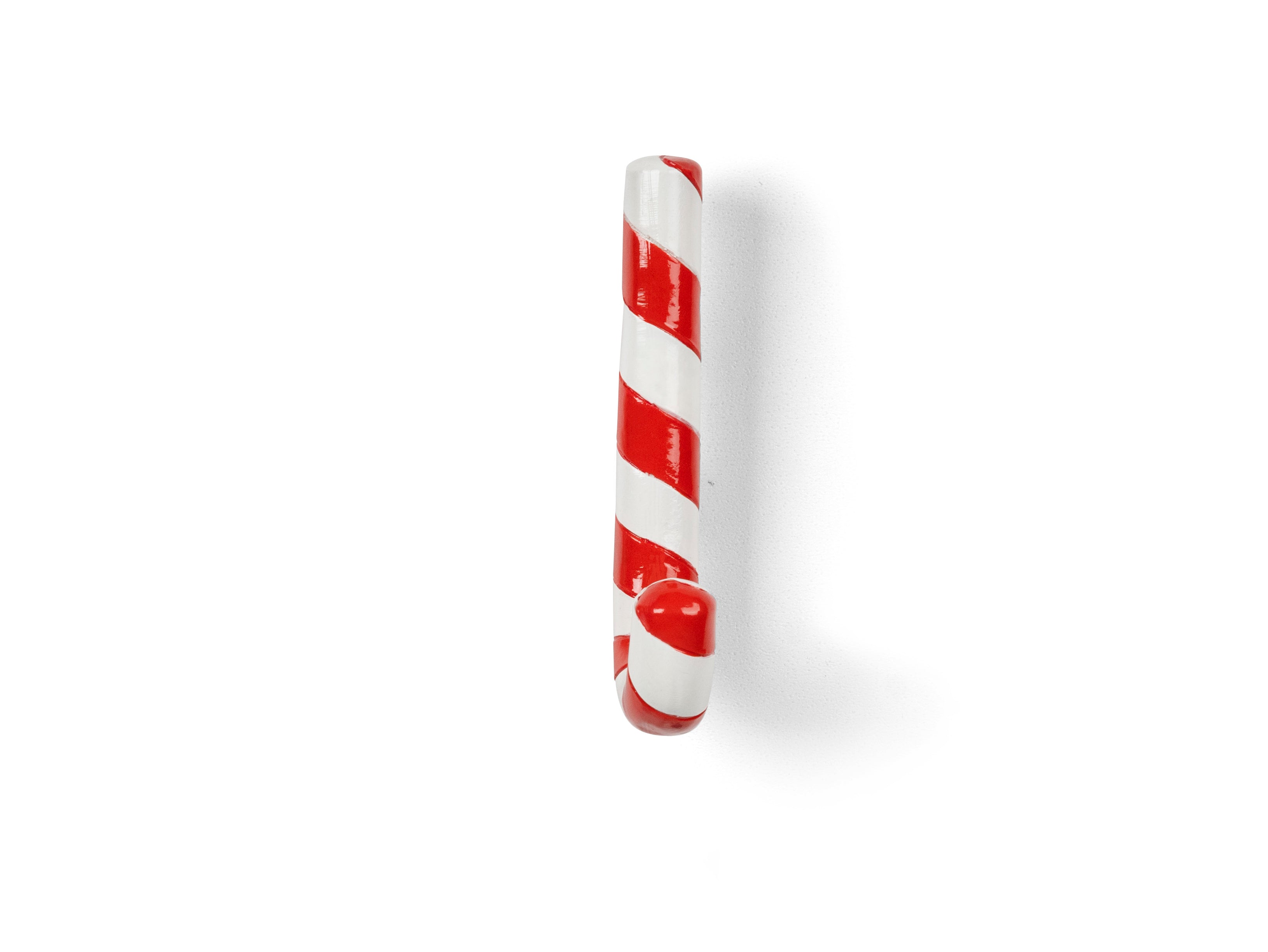 bitten-home-candy-cane-crochet-mural-rouge image 1