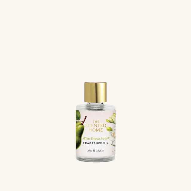 ashleigh-burwood-white-freesia-pear-huile-parfum-e-florale image 1