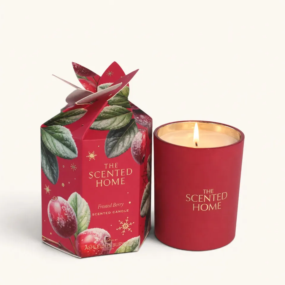 ashleigh-burwood-frosted-berry-bougie-parfum-e-40h-no-l image 1