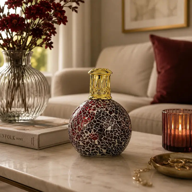ashleigh-burwood-queen-of-hearts-lampe-parfum-e-rouge-mosa-que image 2