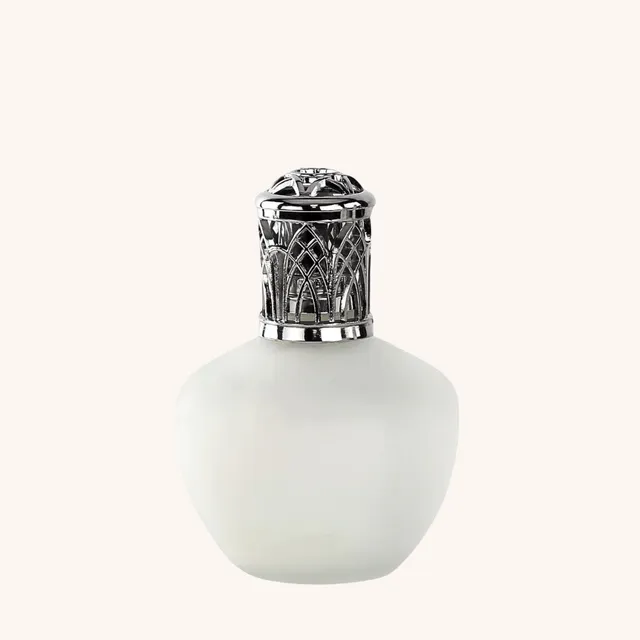 ashleigh-burwood-wellbeing-frosted-lampe-parfum-blanche-givr-e image 1
