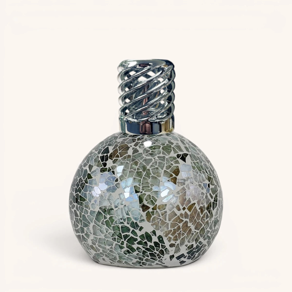 ashleigh-burwood-enchanted-forest-lampe-parfum-e-mosa-que image 2