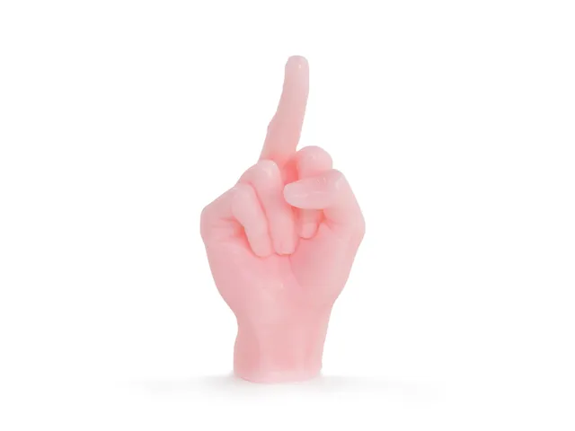 bitten-hand-collection-the-finger-savon-main-rose-vanille image 1