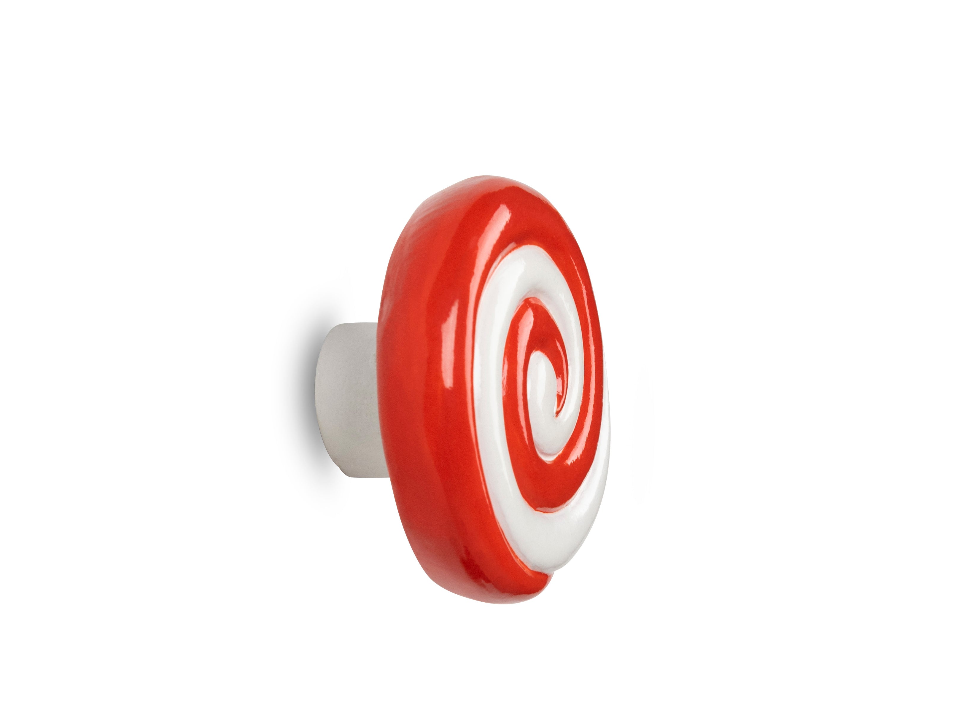 bitten-home-crochet-mural-candy-swirl-rouge-bonbon image 1