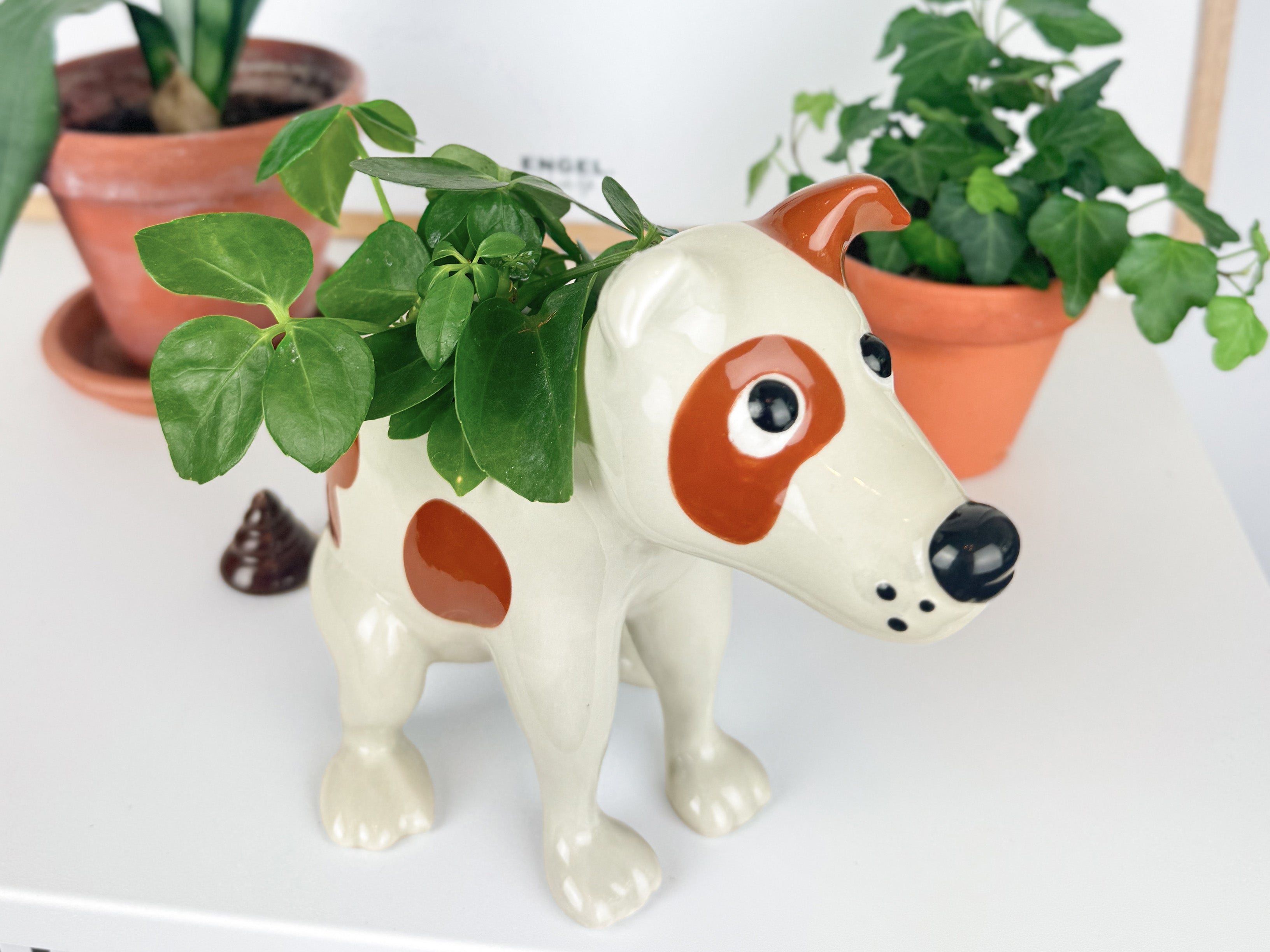 bitten-pooing-dog-cache-pot-chien-c-ramique-original image 5