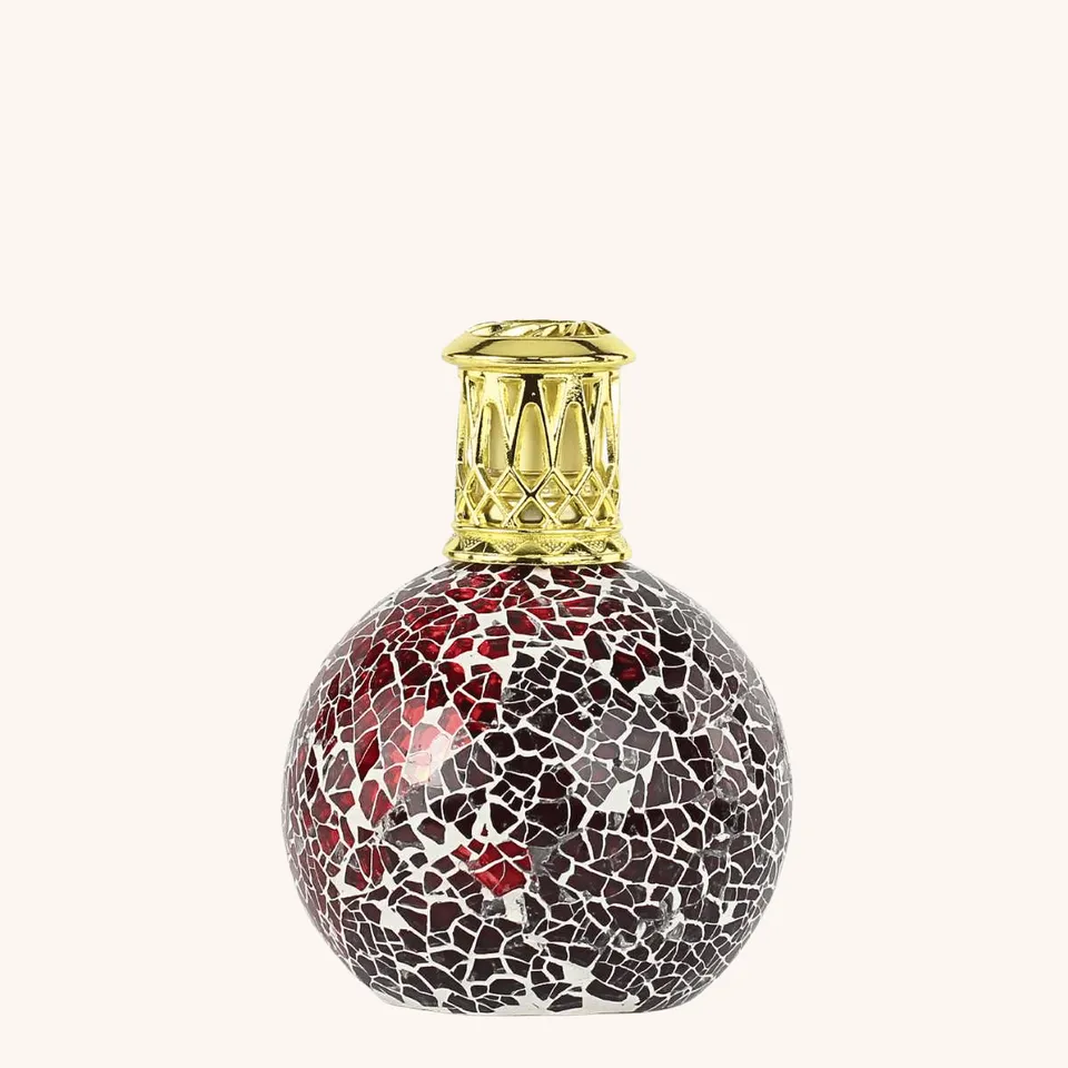ashleigh-burwood-queen-of-hearts-lampe-parfum-e-rouge-mosa-que image 1