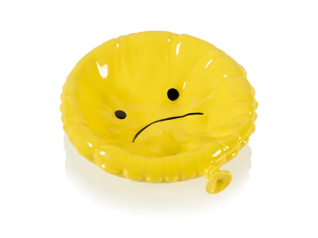 bitten-tableware-sad-balloon-plateau-bijoux-ballon-triste image 1