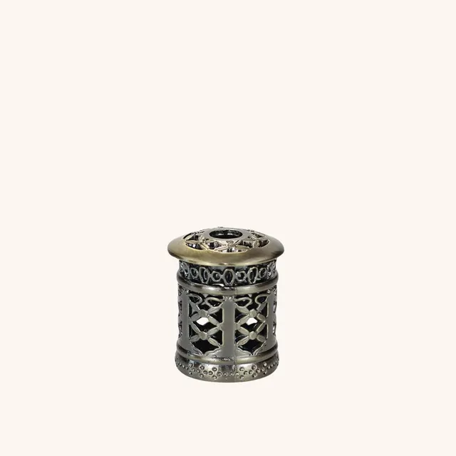 ashleigh-burwood-elizabeth-couronne-lampe-parfum-e-or-antique-small image 1