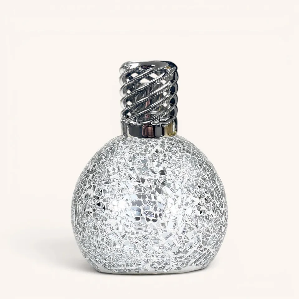 ashleigh-burwood-twinkle-star-lampe-parfum-e-mosa-que-argent-e image 1