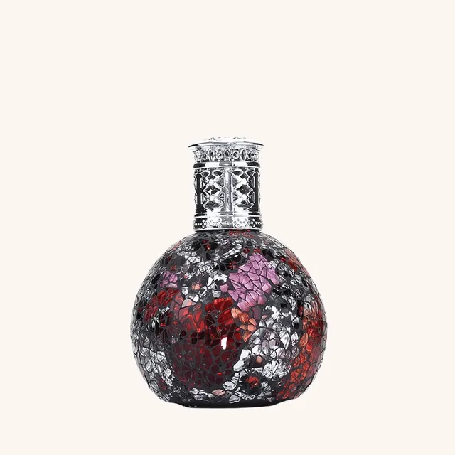 ashleigh-burwood-vampiress-lampe-parfum-e-rouge-argent-mosa-que image 1