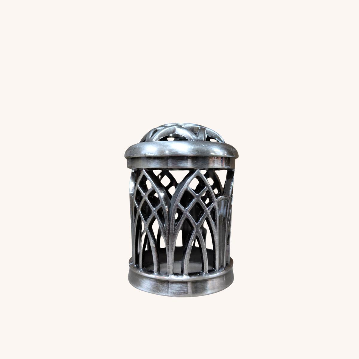 ashleigh-burwood-arthur-couronne-lampe-parfum-e-argent-large image 1